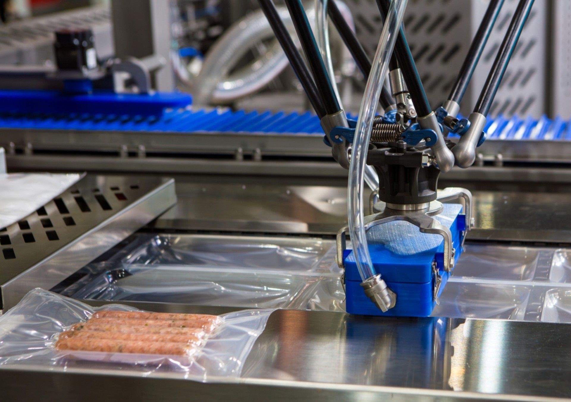 Thermoformmaschine im Betrieb