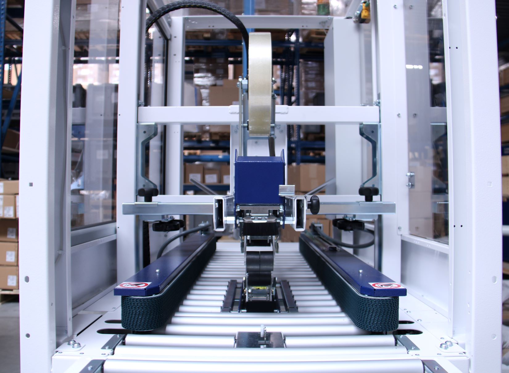 Kartonverschließmaschine